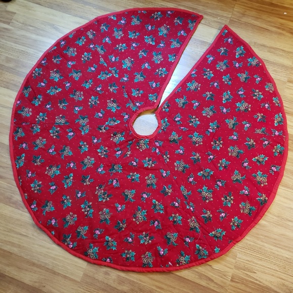 Christmas  Red  Tree Skirt With Poinsettia Pattern - Picture 1 of 5